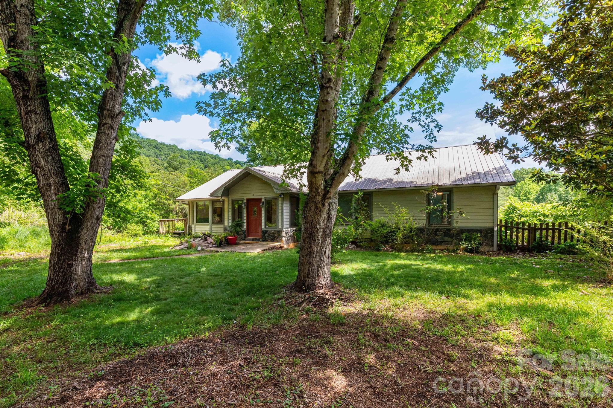 18 Bartlett Road