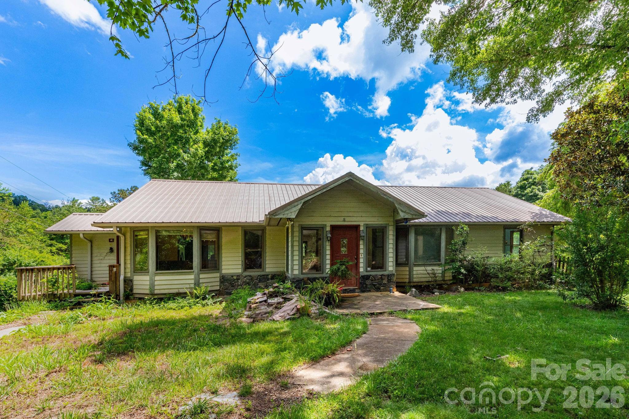 18 Bartlett Road
