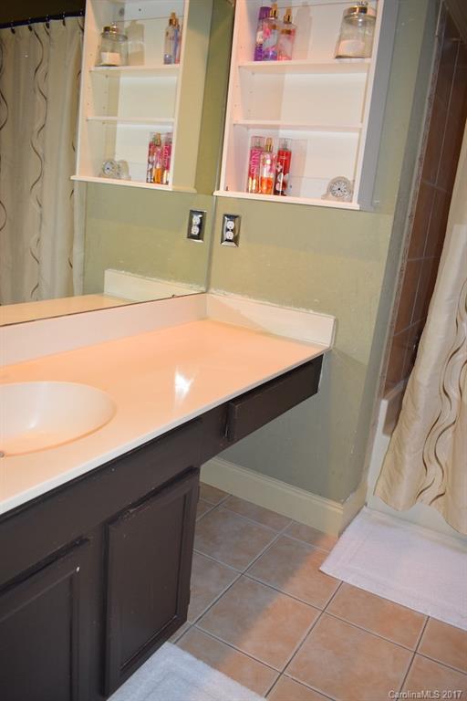 Glenwood Manor - Residential