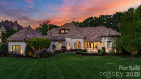 Photo of 215 Milford Circle, Mooresville, NC 28117 (MLS # 4388175)