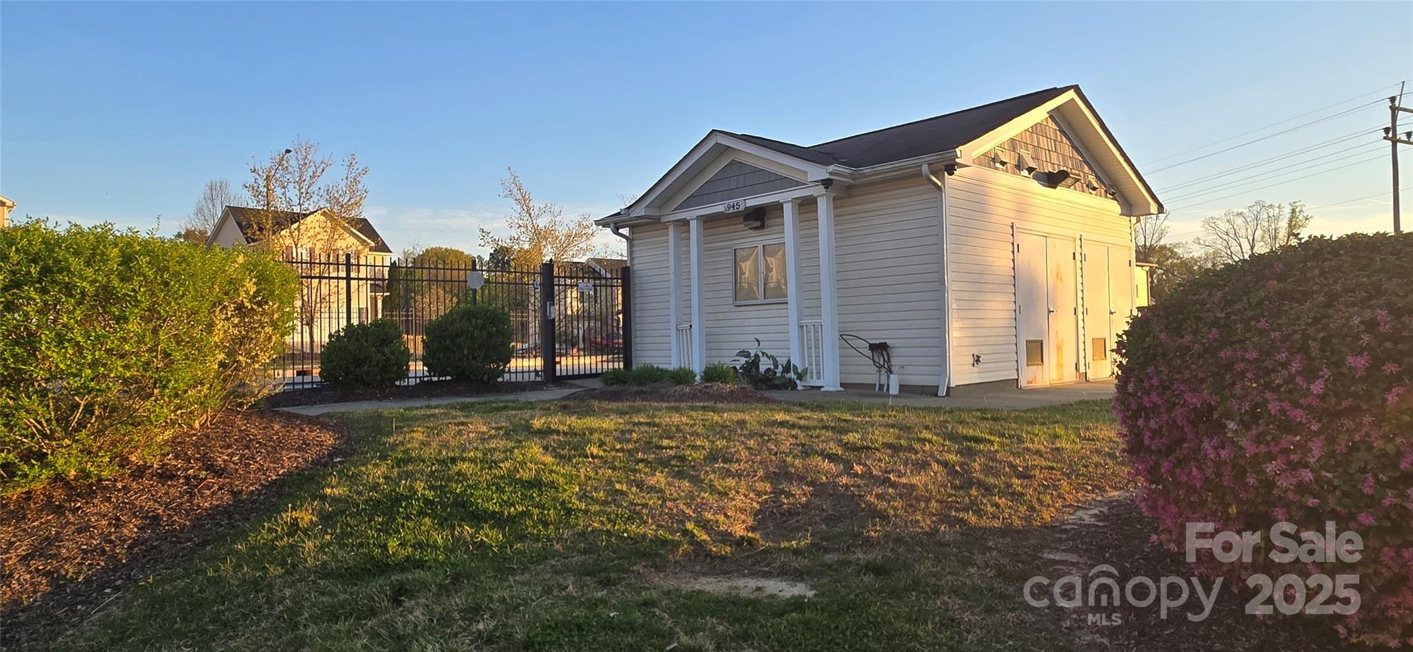 Sundance Village - Residential