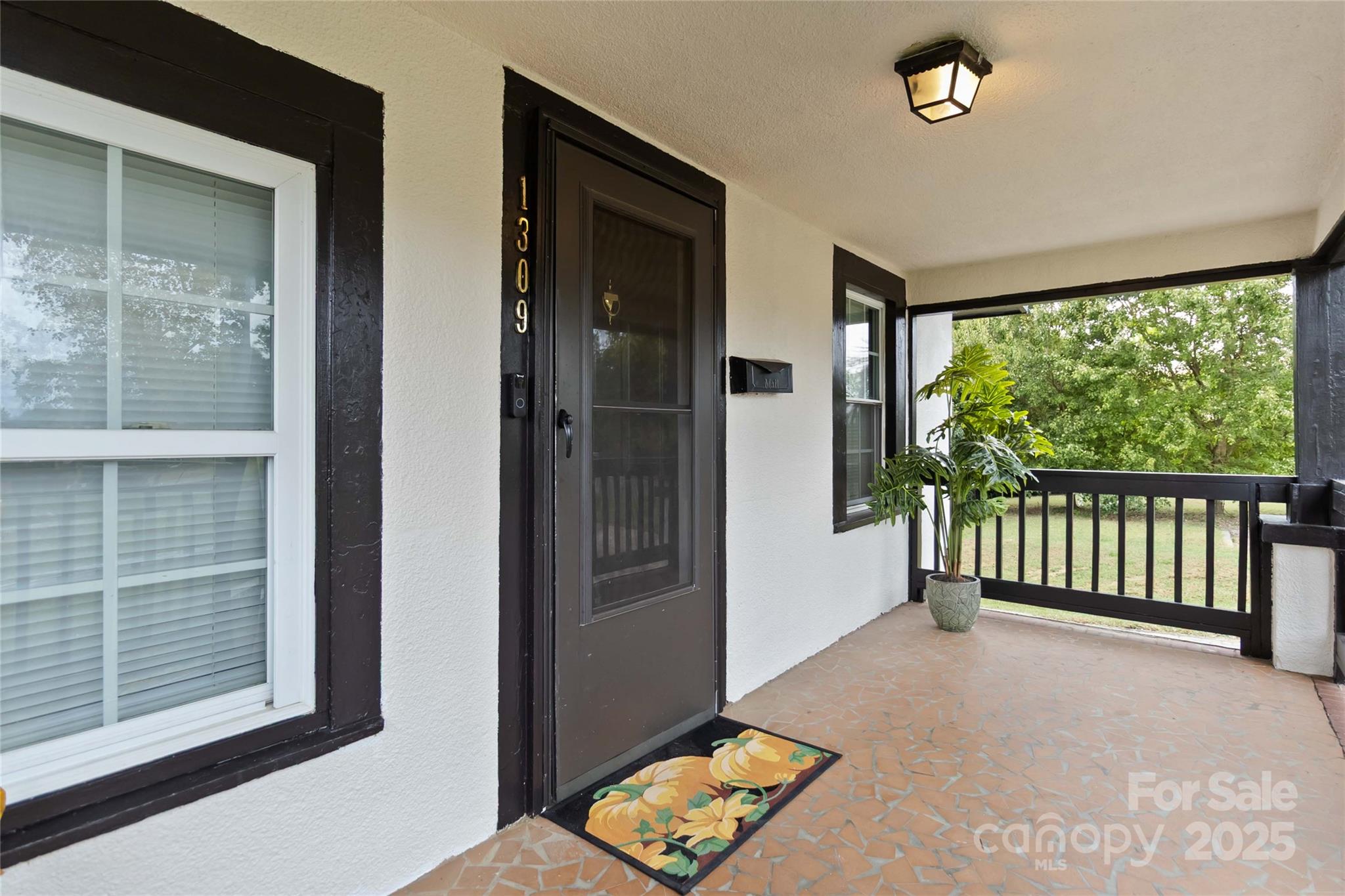 1309 Dearborn Avenue