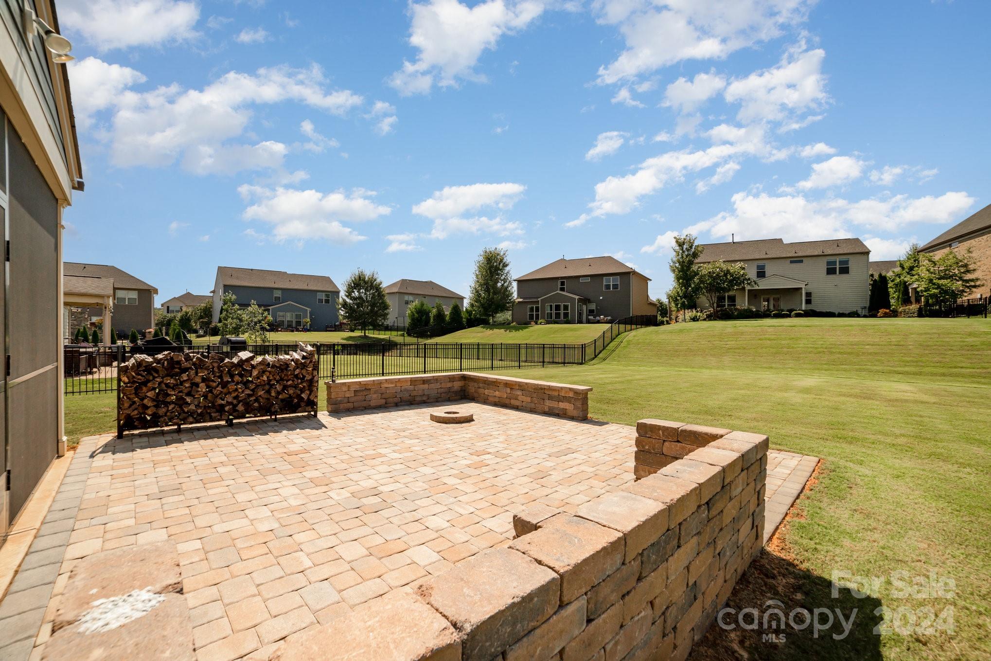 Queensbridge - Residential