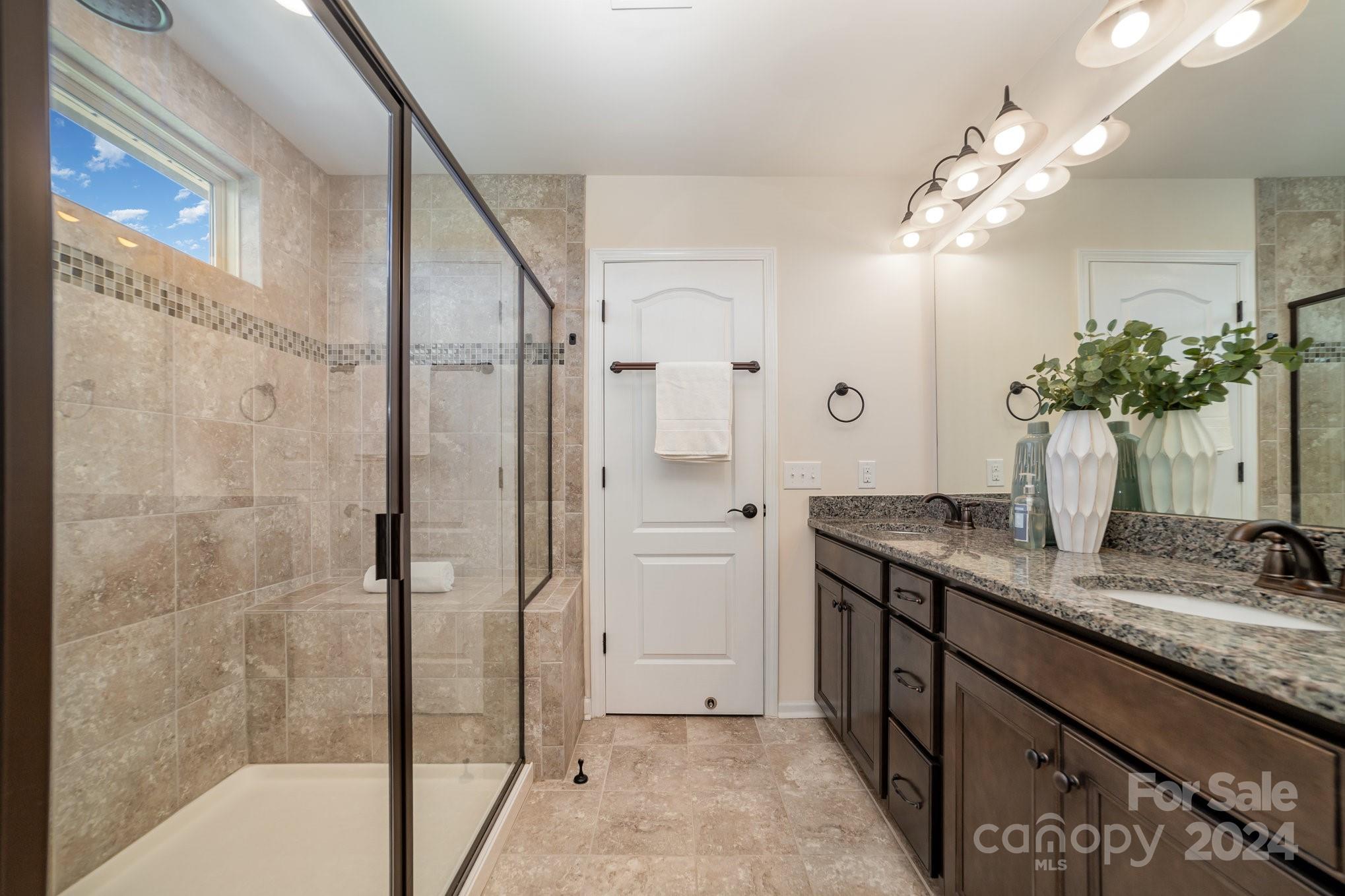 Queensbridge - Residential