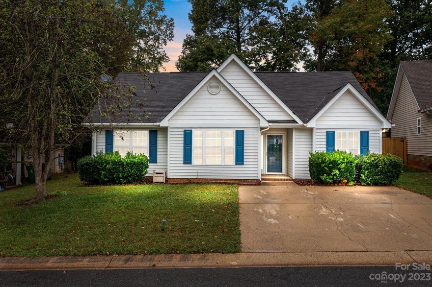 BACK ON MARKET due to no fault seller! Buyer's job change caused the termination. Inspections & appraisal completed w/ no requests. This spacious & inviting ranch is located at the end of a cul-de-sac w/ fenced rear yard. Laminate wood floors throughout main living areas. Spacious living room opens to the dining area which opens to the kitchen. The kitchen has warm wood cabinets & granite counters plus stainless dishwasher & fridge! Breakfast nook in kitchen area provides additional seating. Primary suite is generous in size & has an ensuite bath w/ dual vanities, tile floors, granite counters, soaking tub/shower combo & large walk-in closet. Two secondary bedrooms & bath are tucked just down the hall. Living room, dining room, primary suite & bedroom 2 all have vaulted ceilings. There is a beautiful sunroom w/ tile floors to enjoy the gorgeous Carolina spring weather! Flat rear yard w/ privacy fence is yours to enjoy! This home is move in ready & just waiting for you...welcome home!