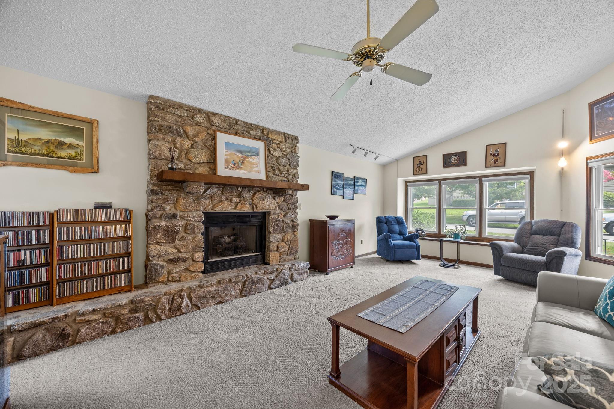 34 Larkspur Court B