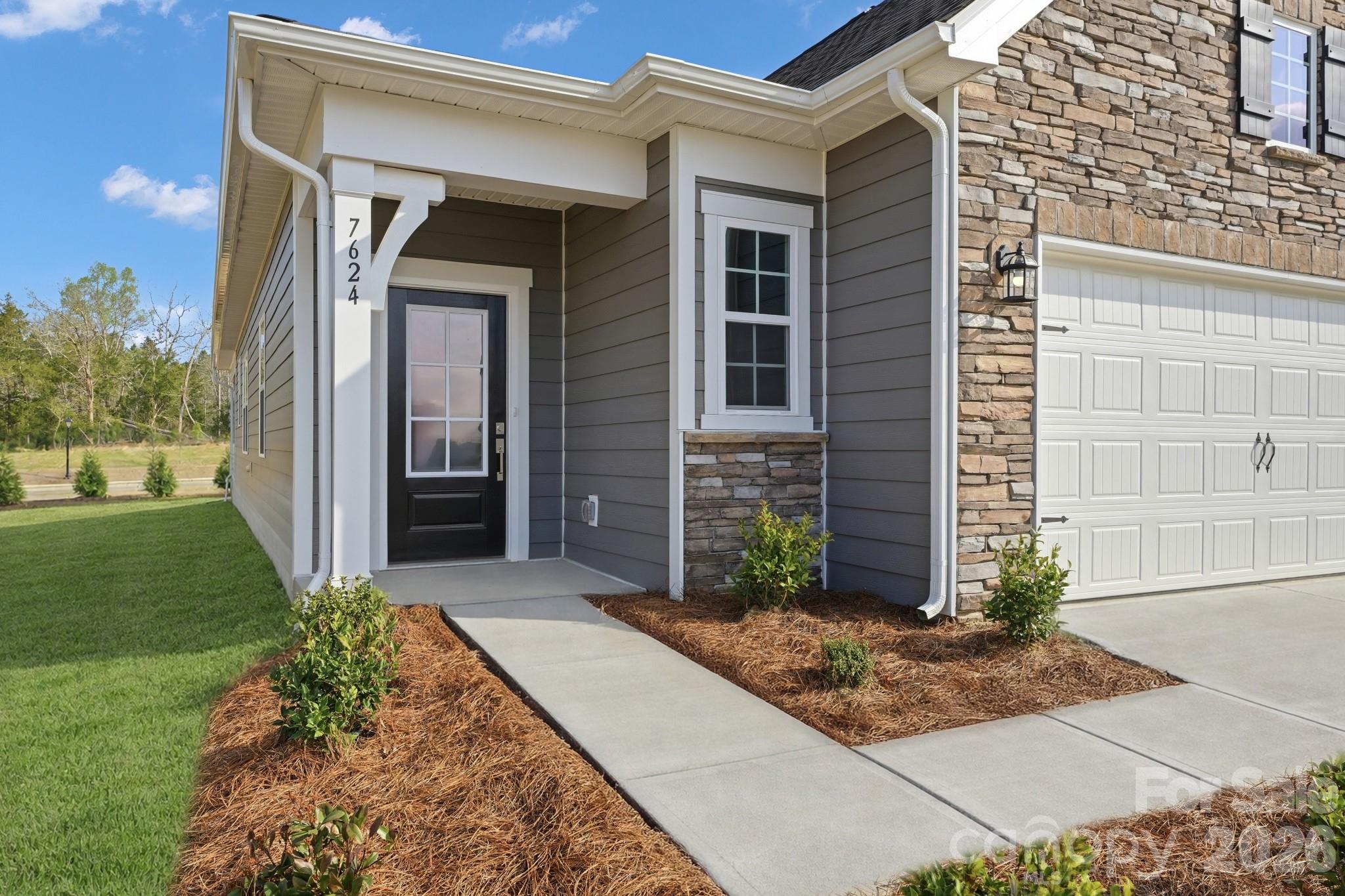 Roselyn - Residential