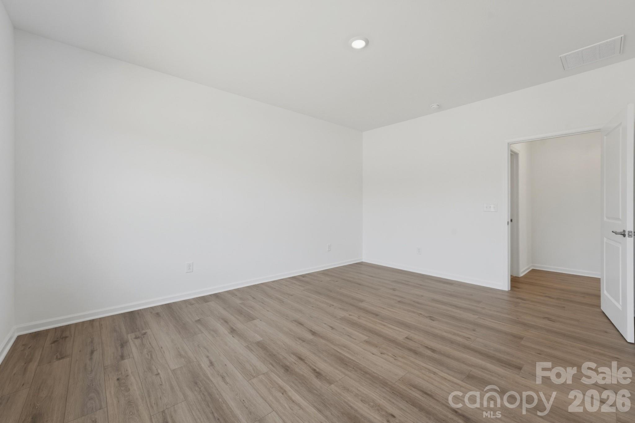 Roselyn - Residential