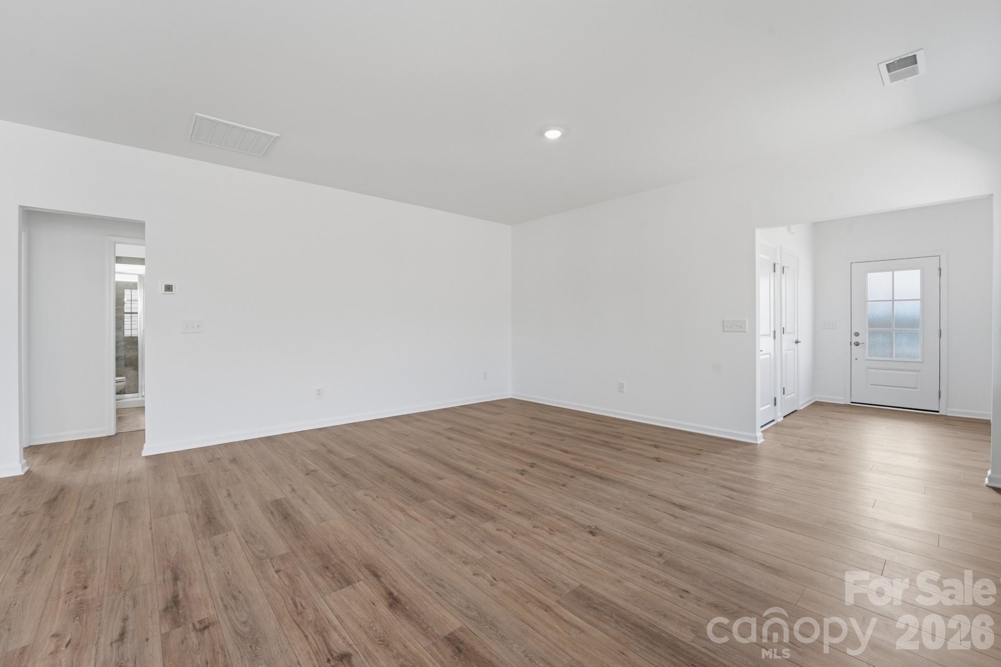 Roselyn - Residential