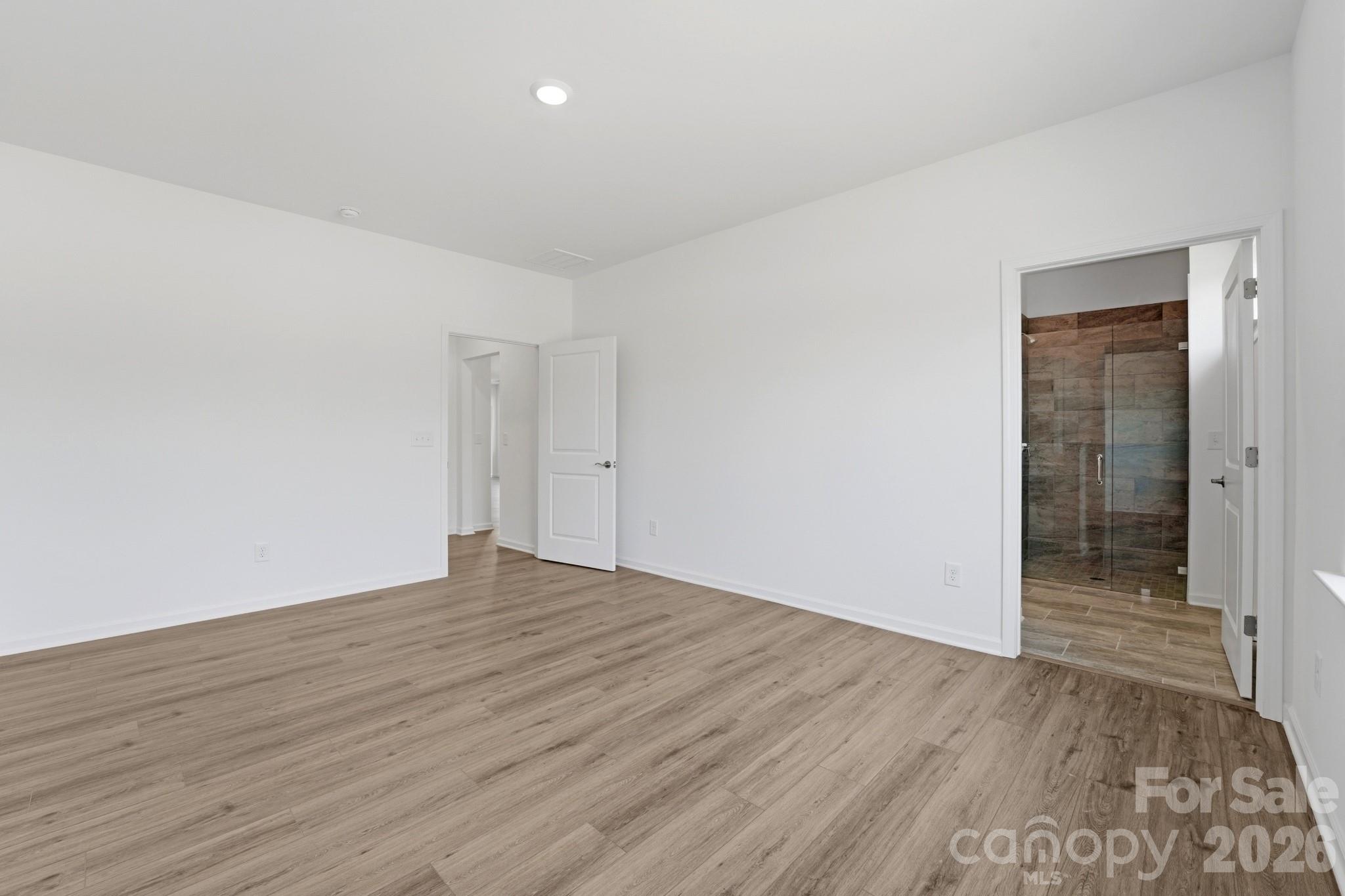 Roselyn - Residential