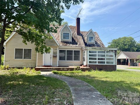 Photo of 1400 Central Drive, Kannapolis, NC 28083 (MLS # 4400928)