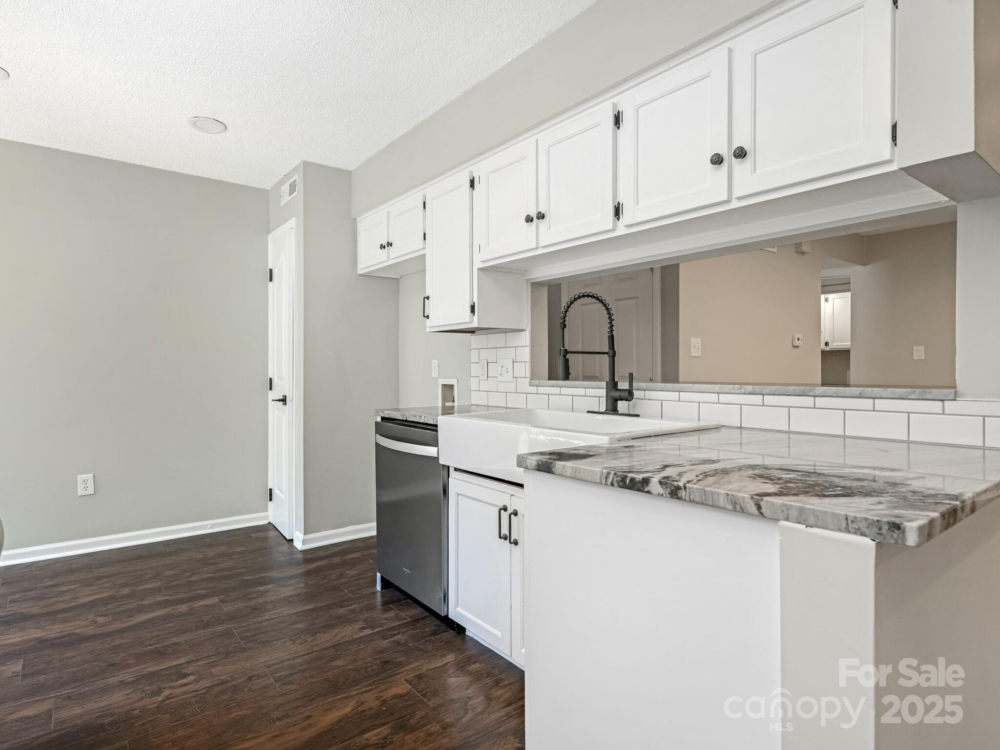7378 Winery Lane