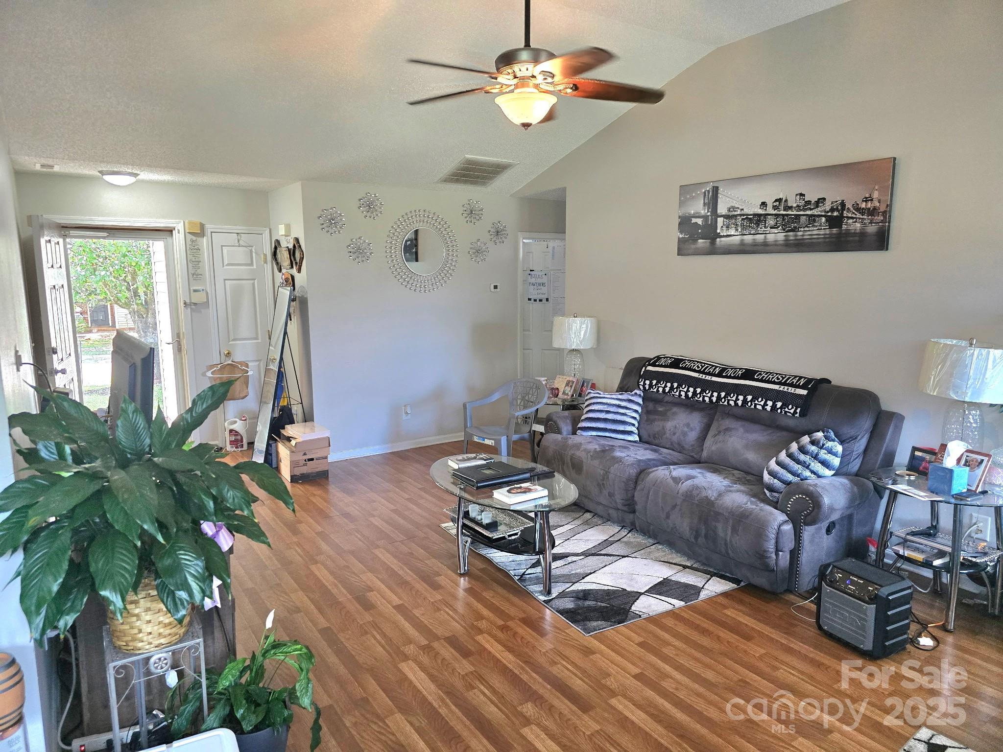 6902 Vernon Wood Lane