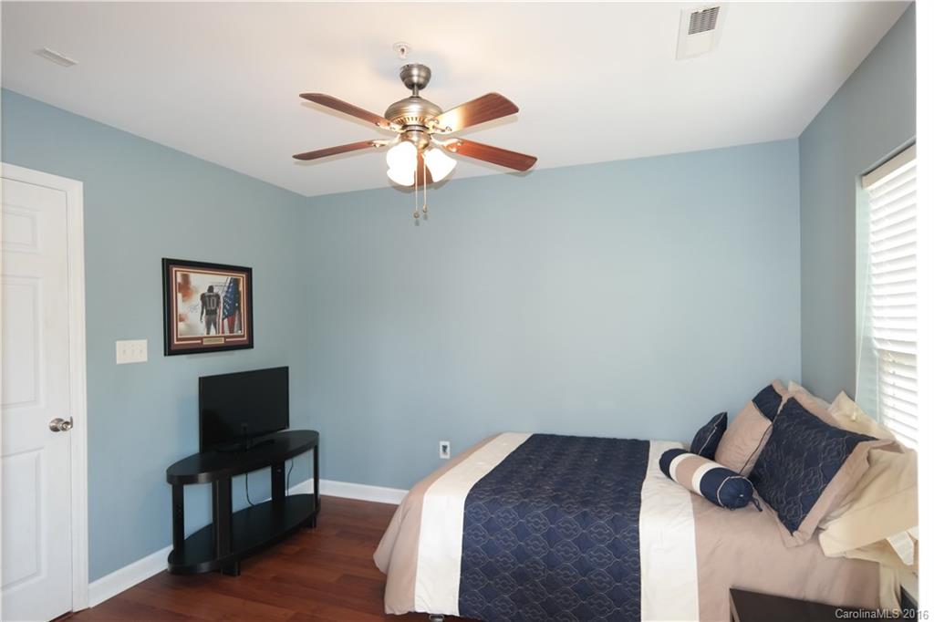 Signature Ridge - Residential