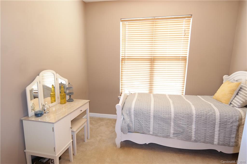 Signature Ridge - Residential