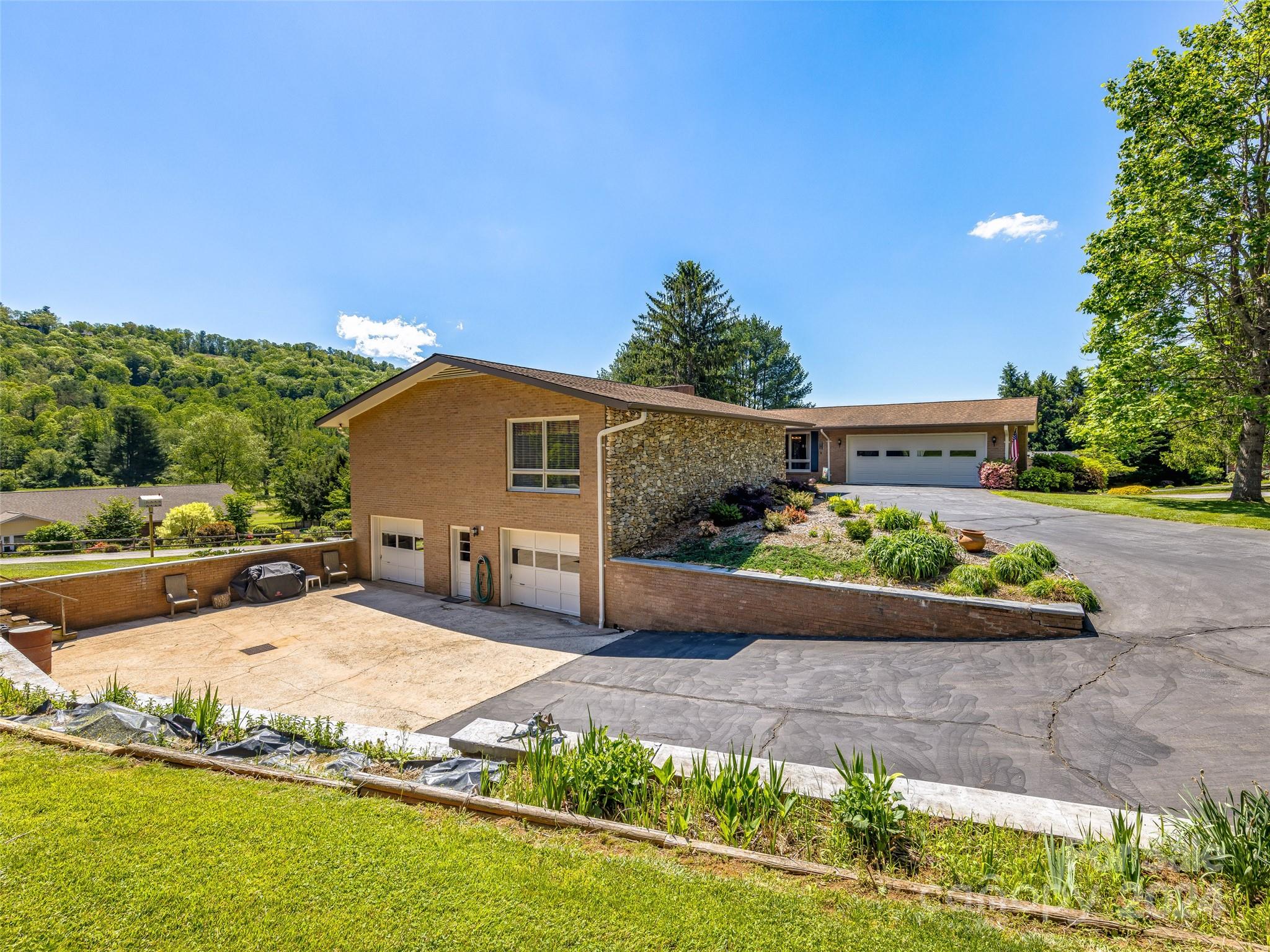 Crooked Creek - Residential