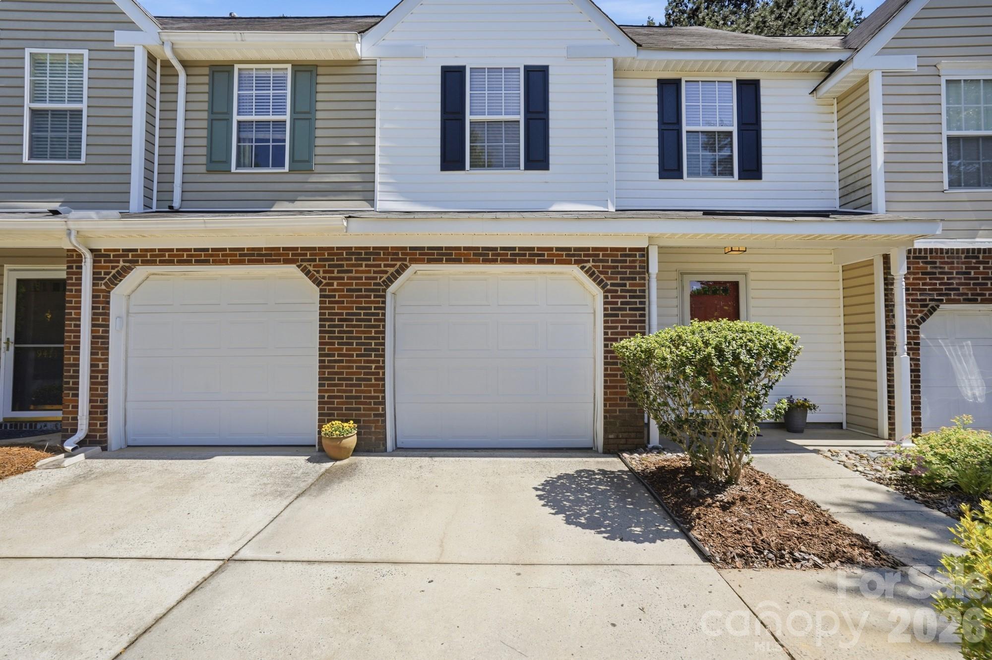 Elizabeth Townes - Residential