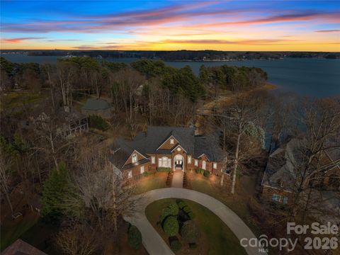 8052 Westbay Drive Denver NC 28037