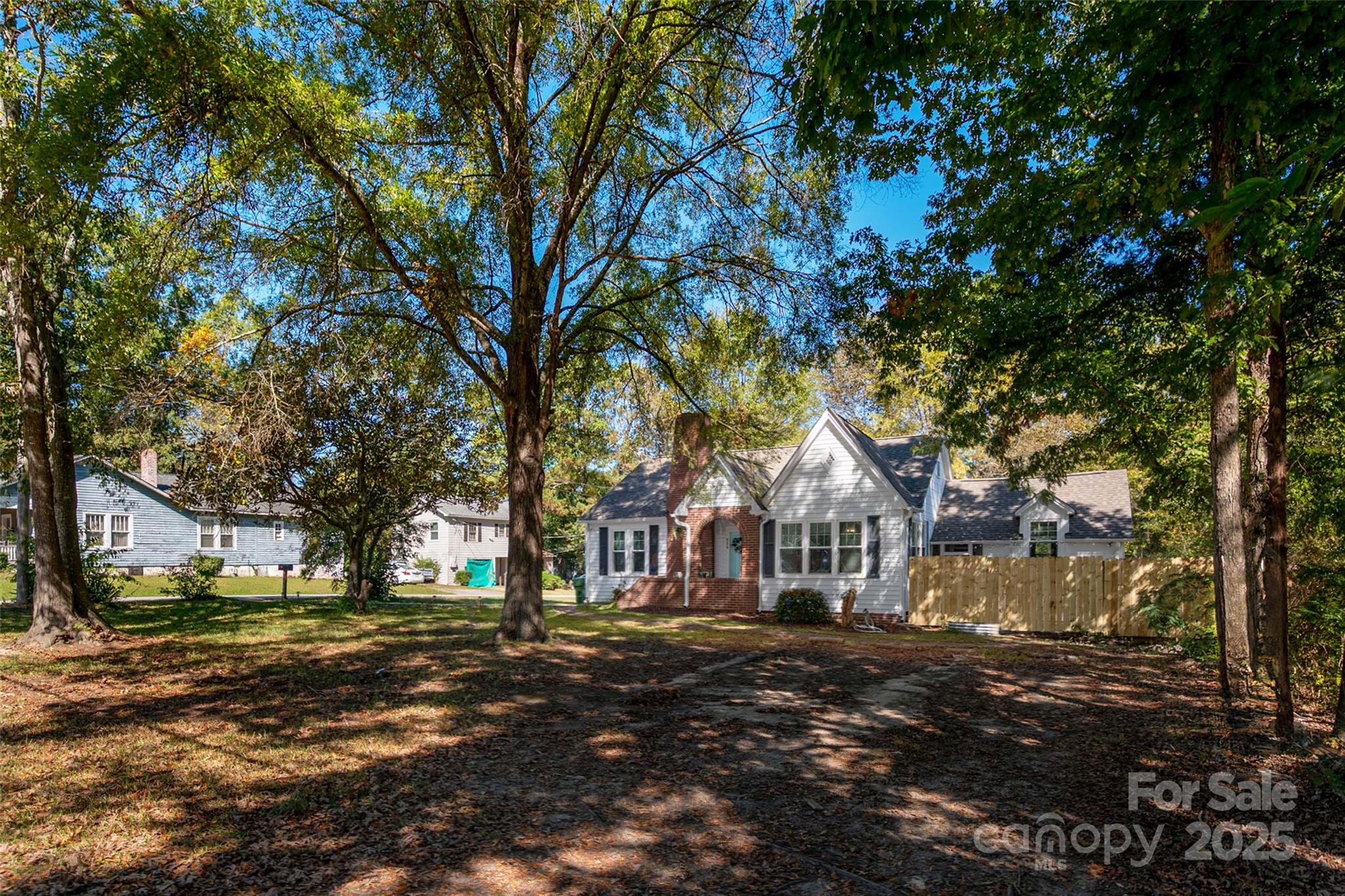 900 Chesterfield Avenue