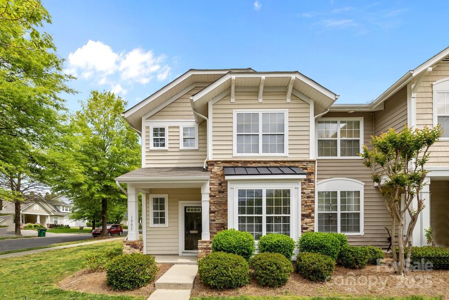 Welcome to this beautifully maintained end-unit townhome in the desirable Callonwood community! Featuring 3 bedrooms and 2.5 baths, this home offers gorgeous hardwood flooring throughout the main level and crown molding throughout the entire home. The open kitchen features granite counters, a bead-board backsplash, and opens to a private patio with plenty of natural light—ideal for relaxing or entertaining. The spacious primary suite includes a large walk-in closet and a garden tub/shower combo. Additional highlights include a formal dining room with arched opening, gas fireplace, upstairs laundry, and a detached garage. Callonwood offers tree-lined streets, sidewalks, a community pool, clubhouse, playground, and common green spaces—all just minutes from historic downtown Matthews. This charming townhome is move-in ready. Welcome home!