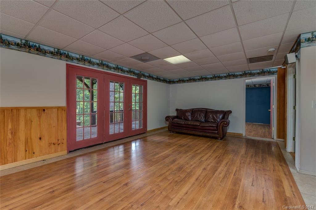 Moss Drive at Cleghorn - Residential