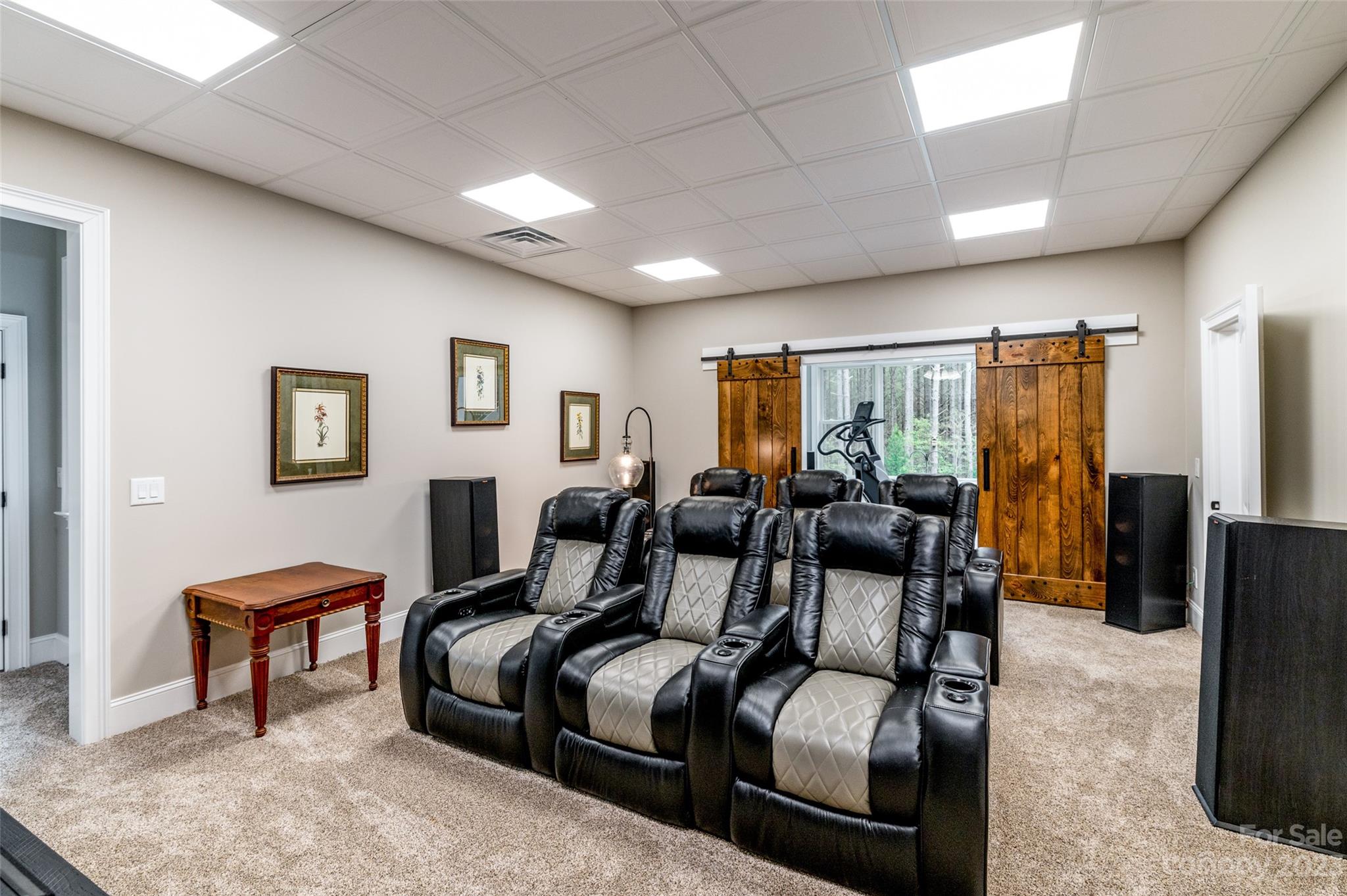 Paradise Harbor - Residential