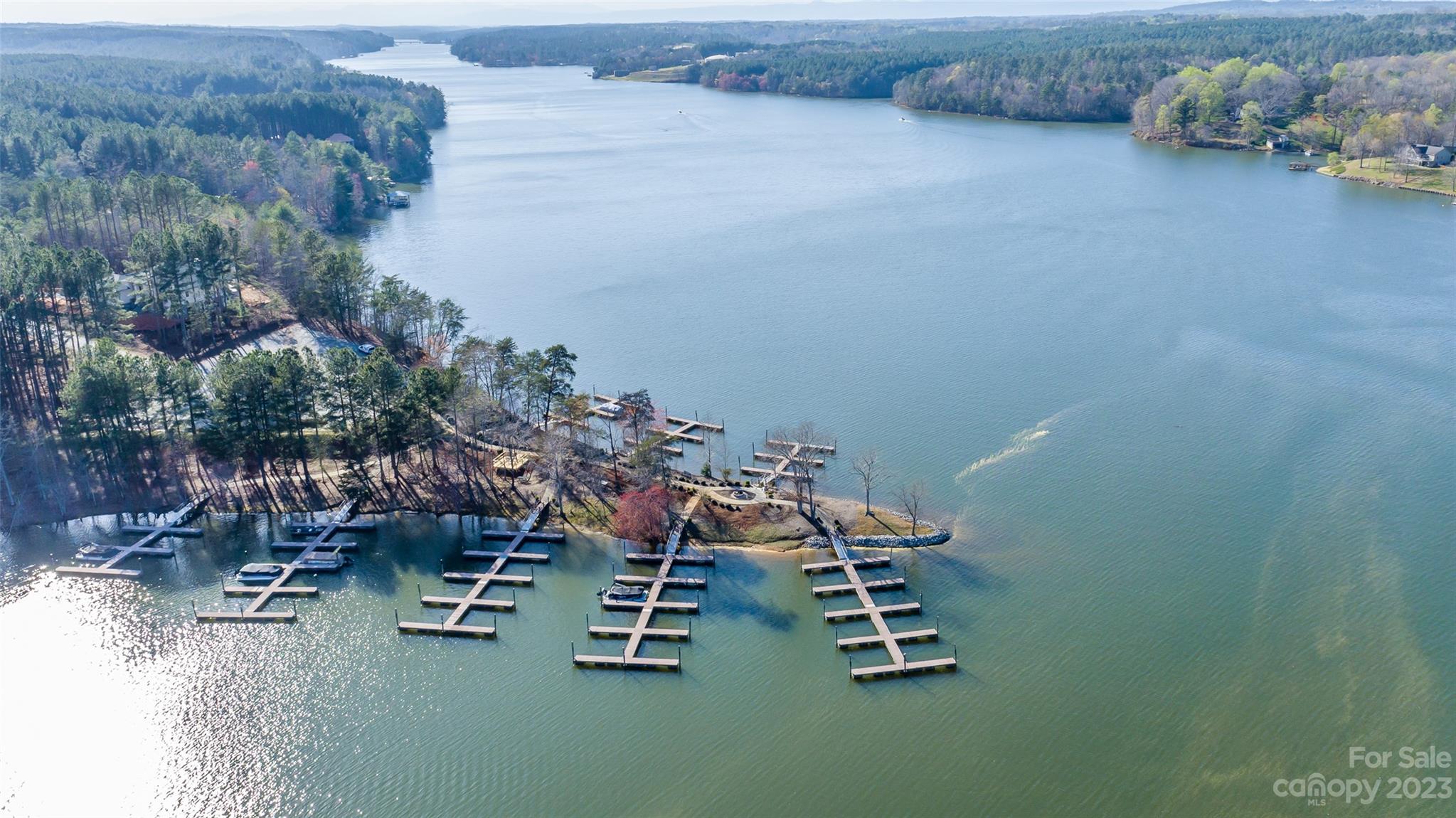 Paradise Harbor - Residential