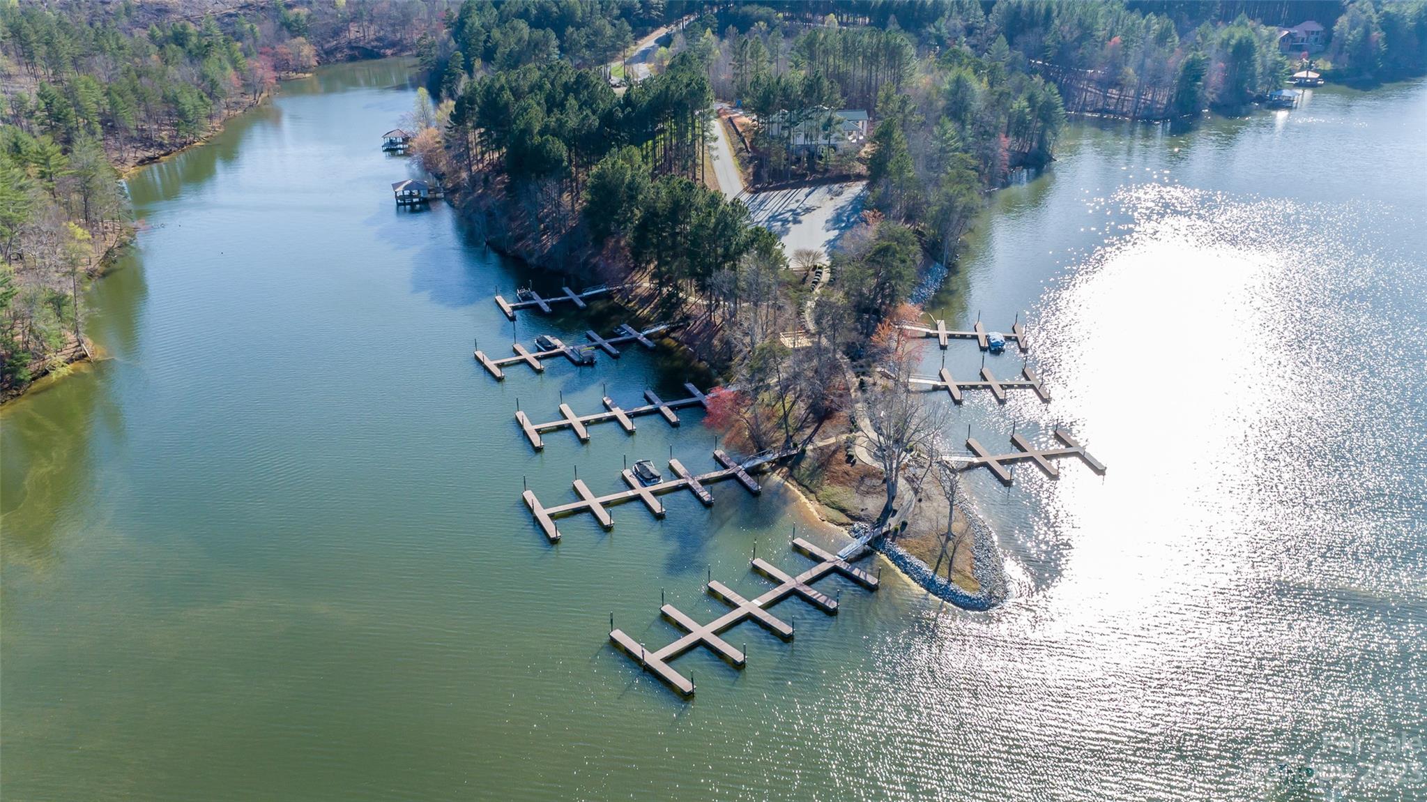 Paradise Harbor - Residential