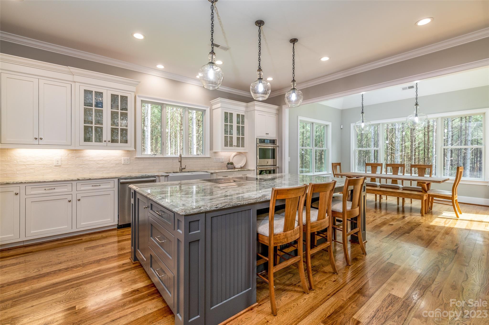 Paradise Harbor - Residential