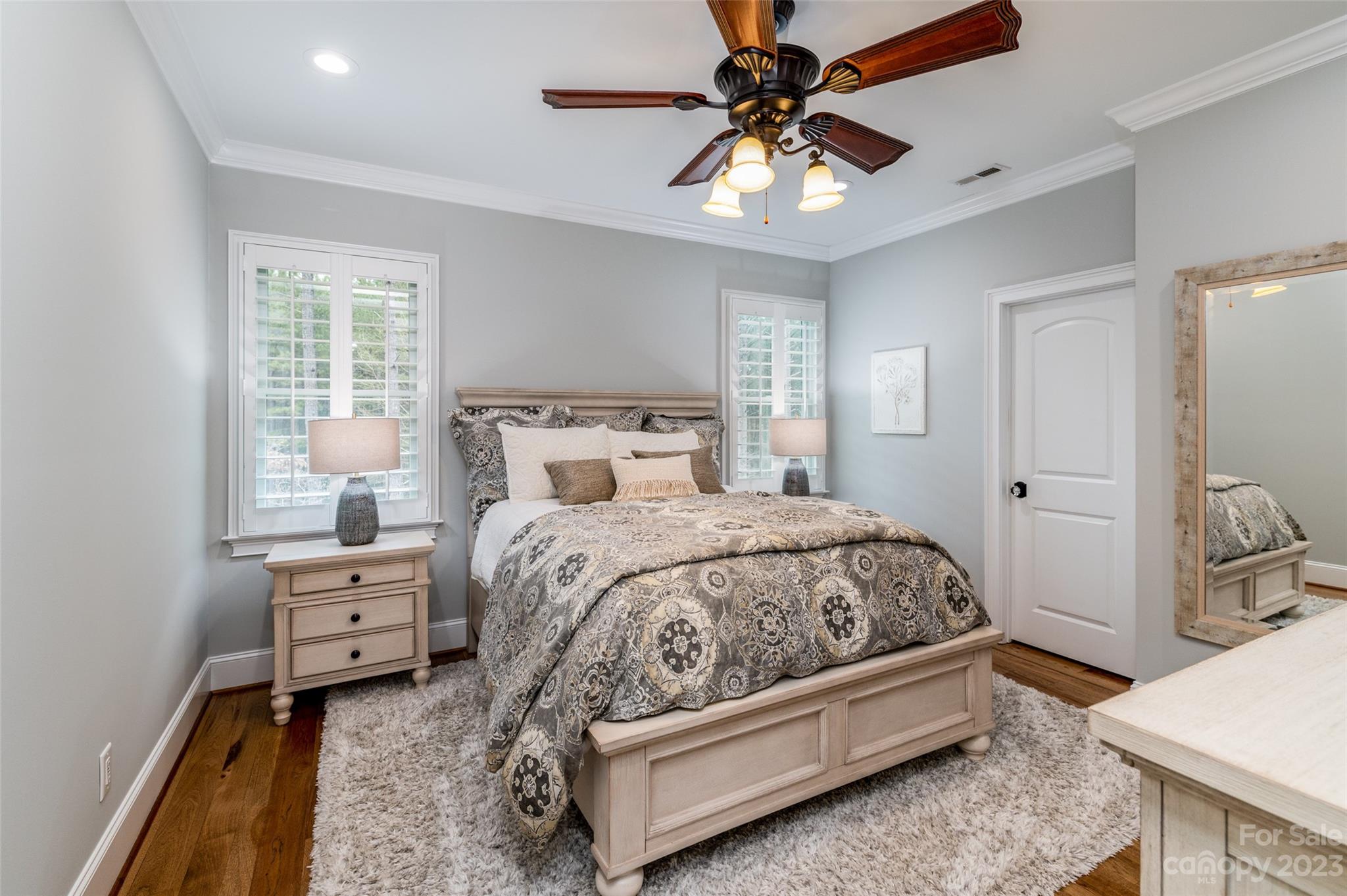 Paradise Harbor - Residential