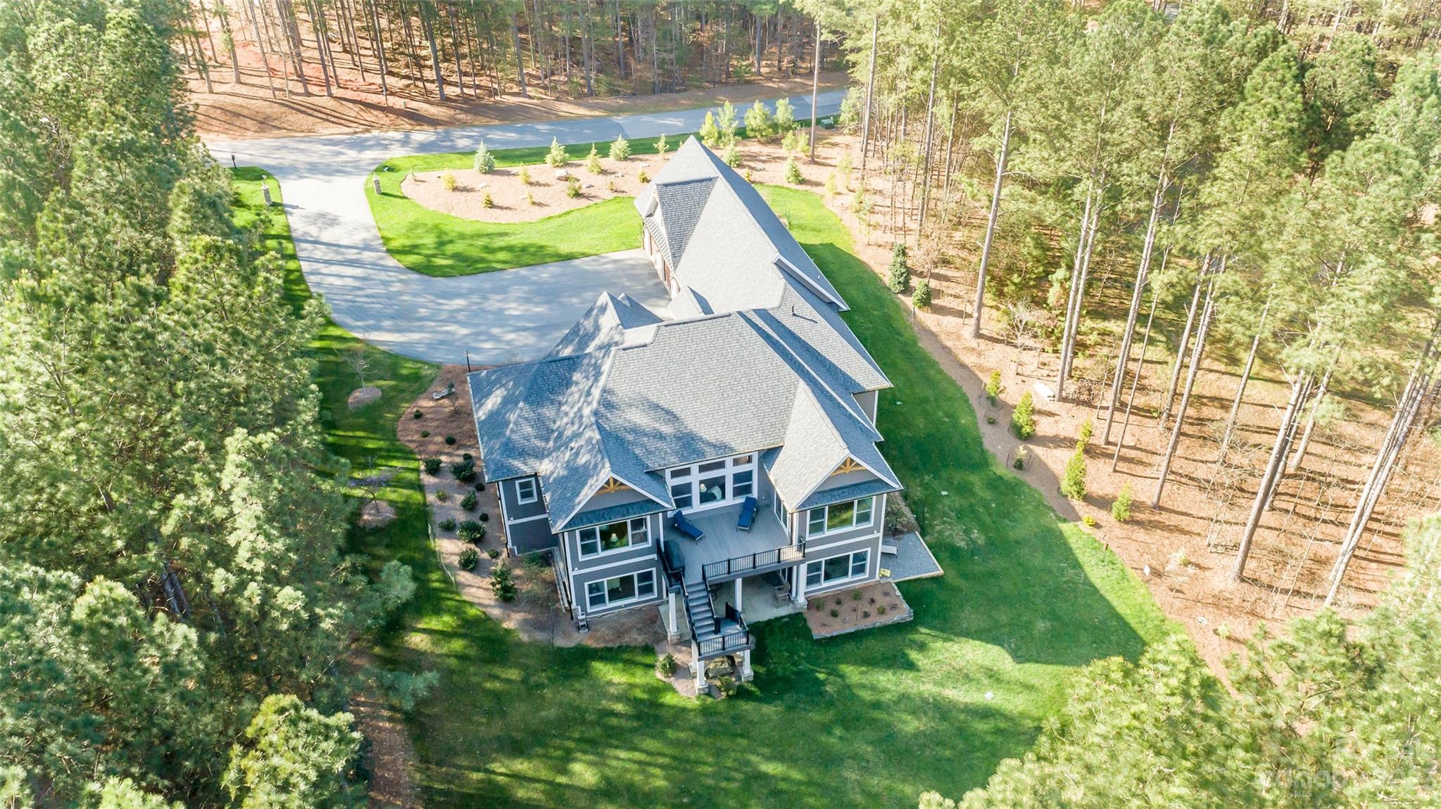 Paradise Harbor - Residential