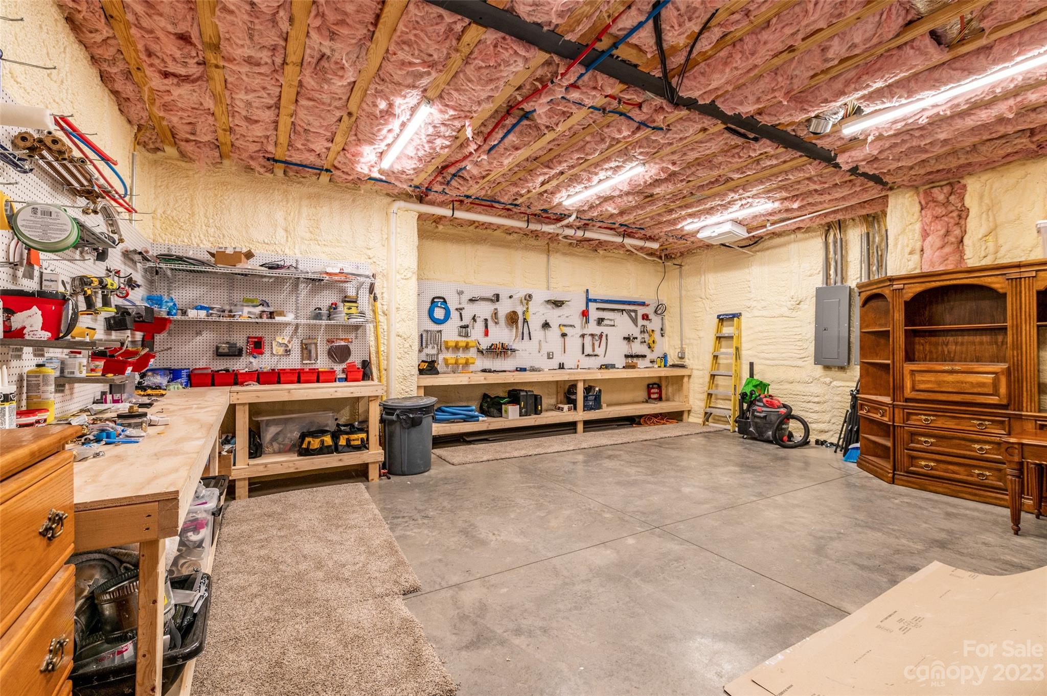 Paradise Harbor - Residential