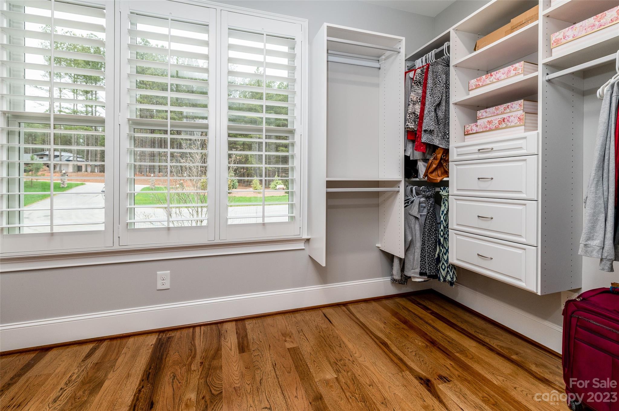 Paradise Harbor - Residential