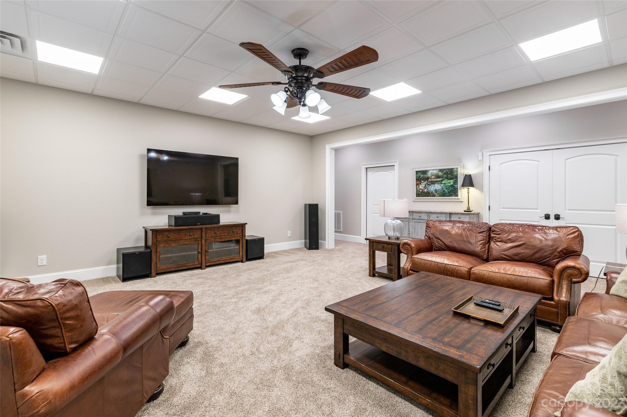 Paradise Harbor - Residential