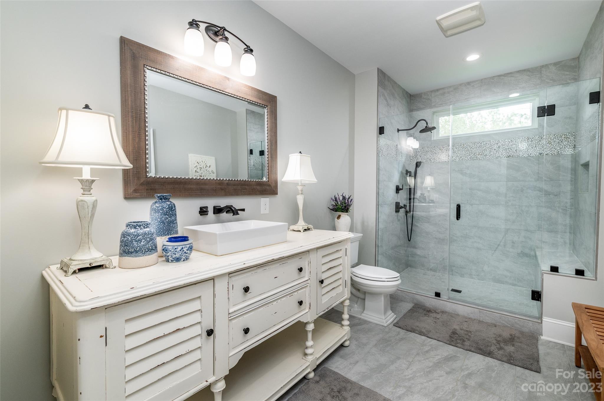 Paradise Harbor - Residential