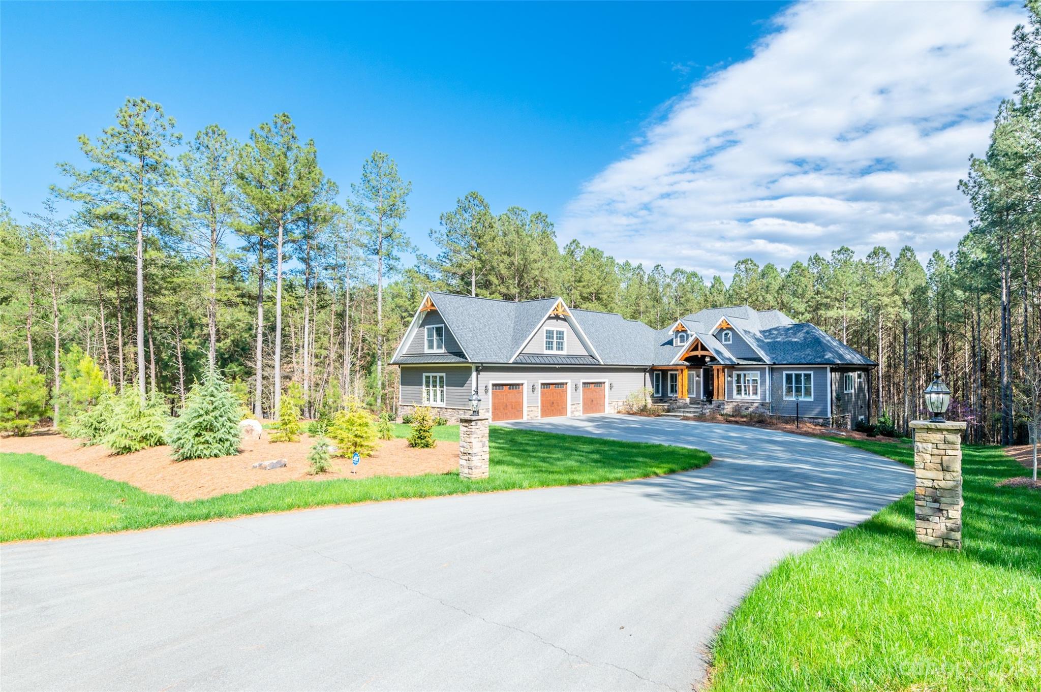 Paradise Harbor - Residential