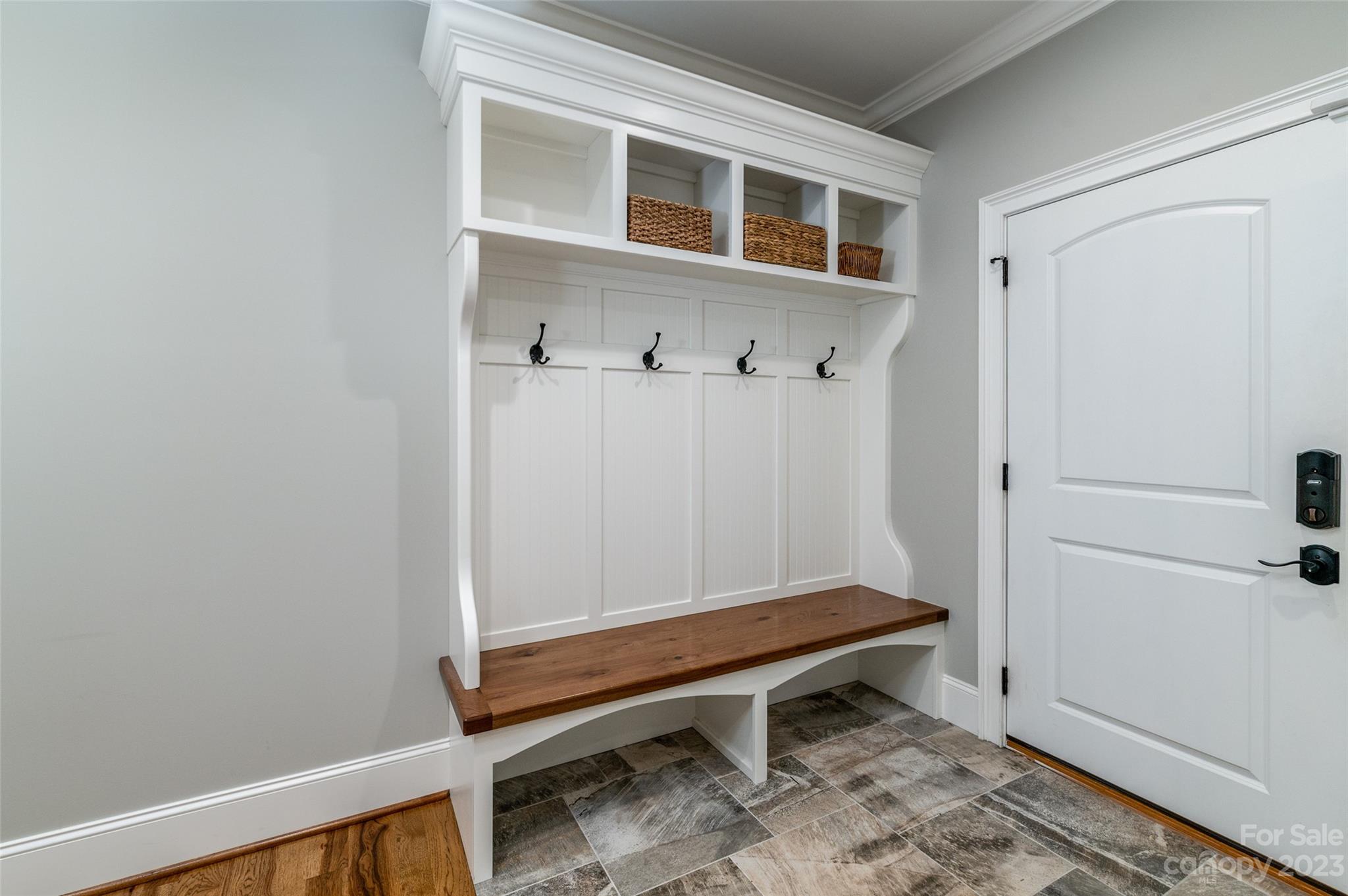 Paradise Harbor - Residential