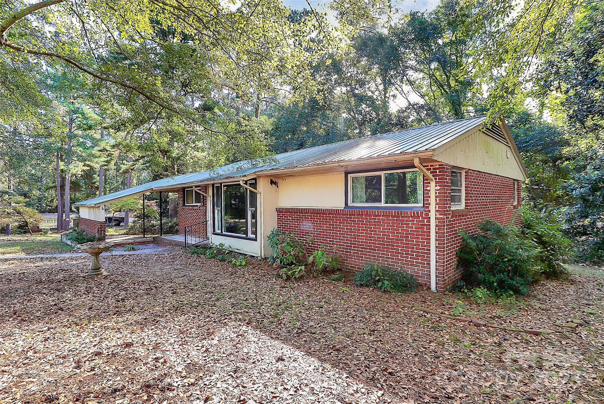 810 Demingwood Street