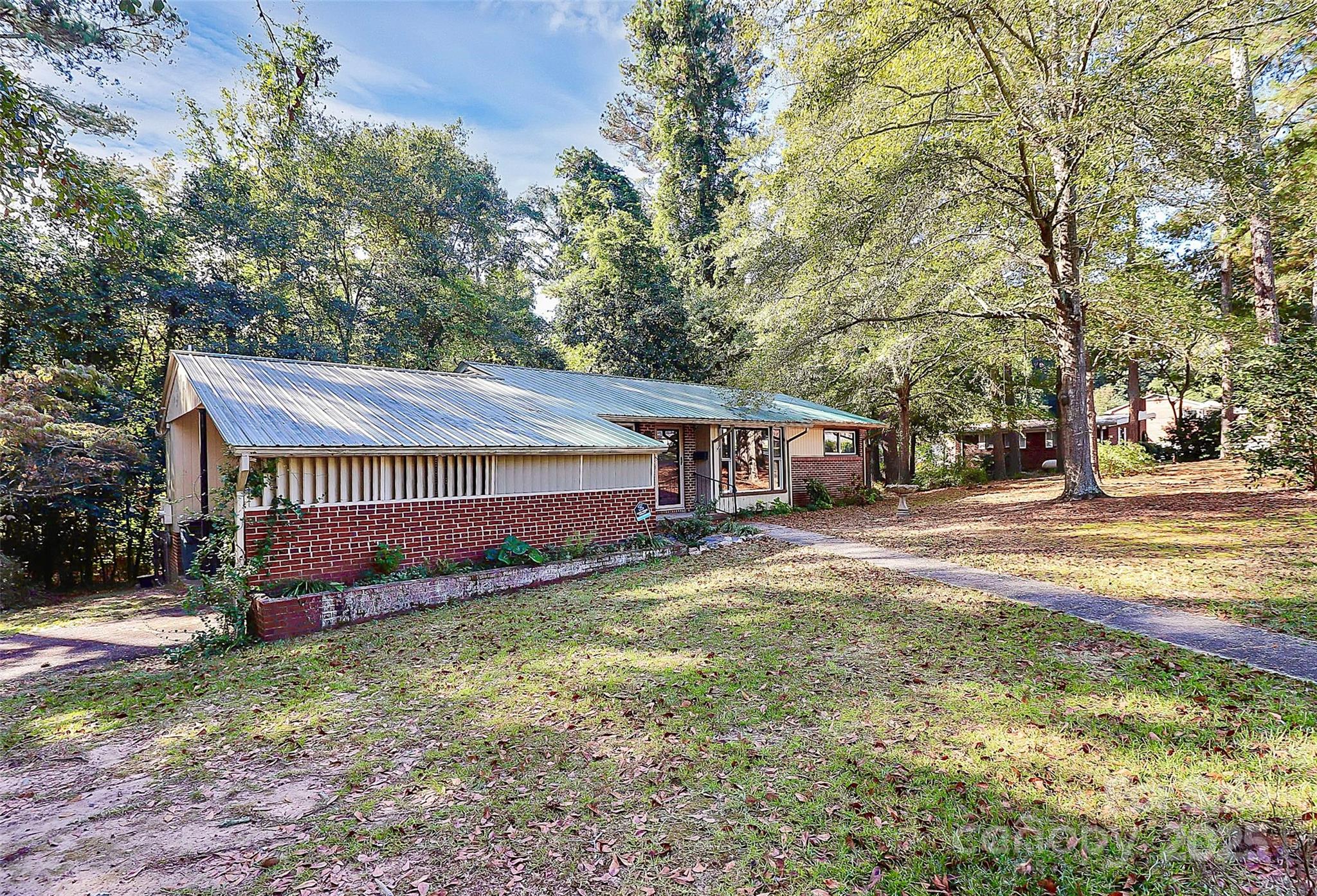 810 Demingwood Street