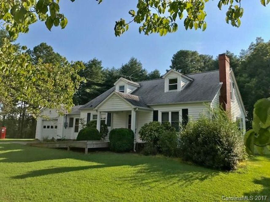 Quaint country home on approx. 5.08 acres, hdwd floors, open kitchen, single car garage. Convenient to Asheboro & Badin Lake.