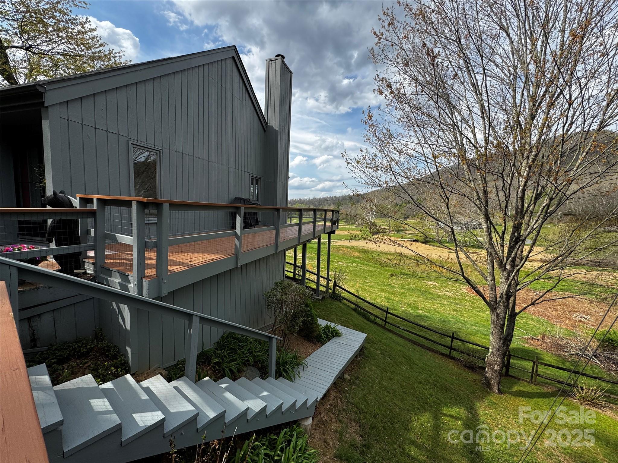 Fairway Townhouses - Residential