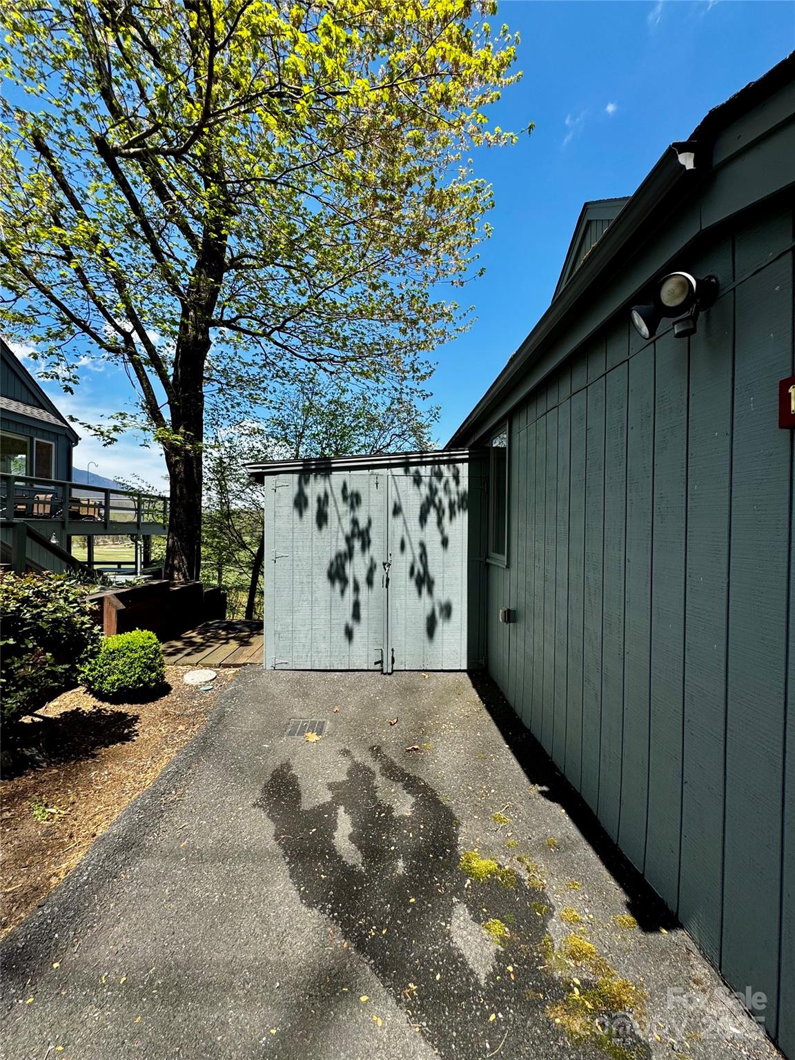 Fairway Townhouses - Residential