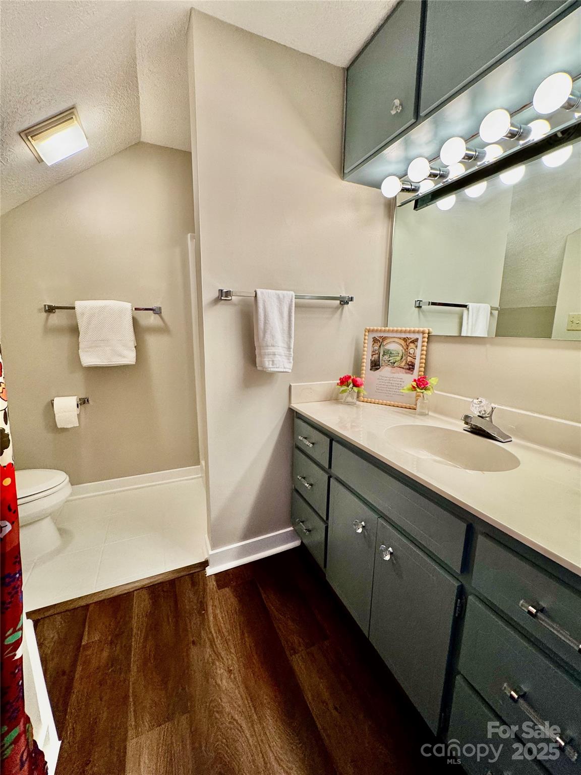 Fairway Townhouses - Residential