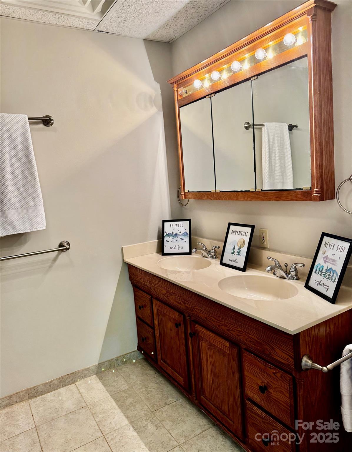 Fairway Townhouses - Residential