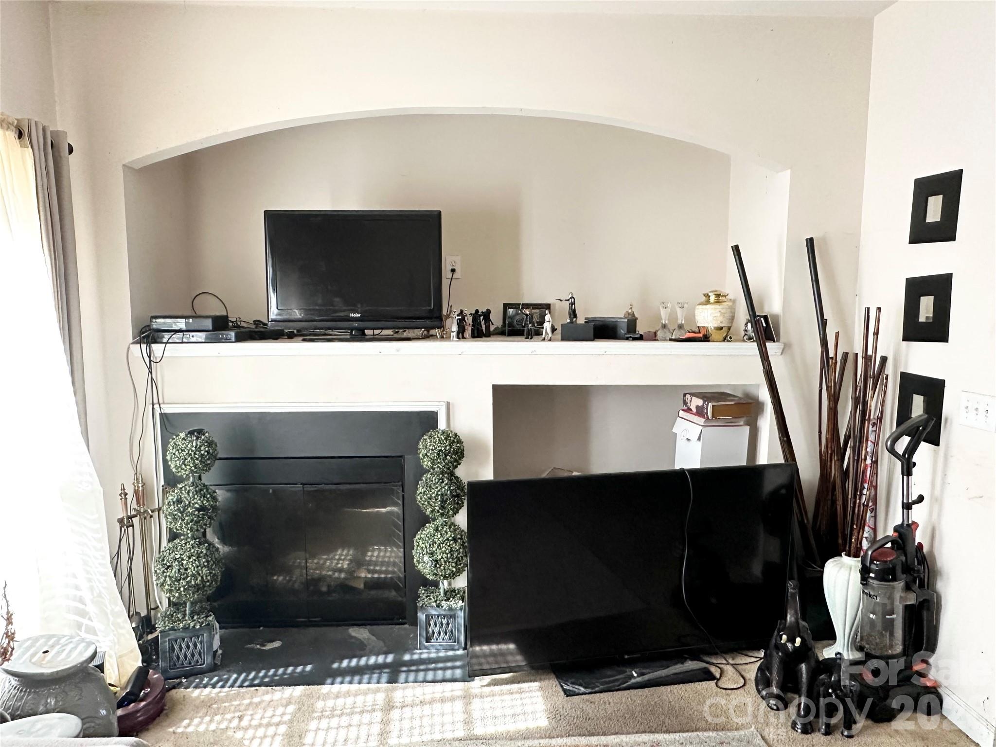 2750 Avalon Loop Road