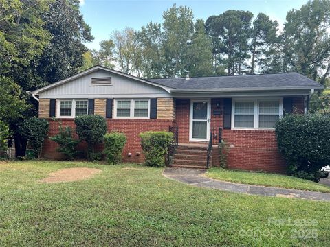 Photo of 5908 Amity Place, Charlotte, NC 28212 (MLS # 4307285)