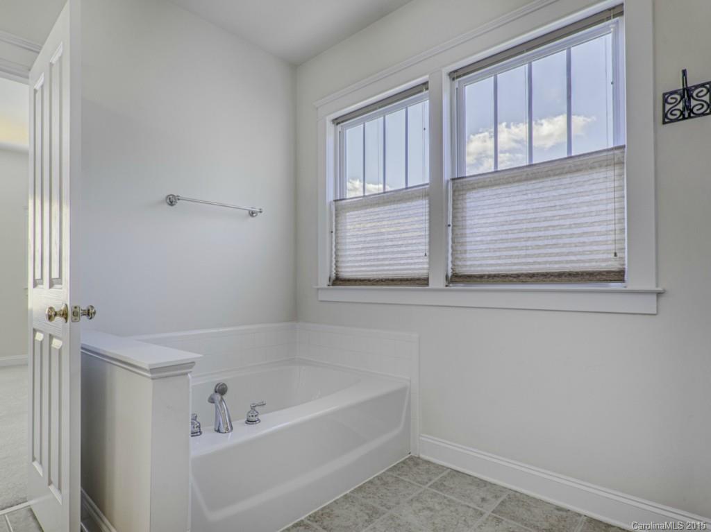 Lake Shore - Residential