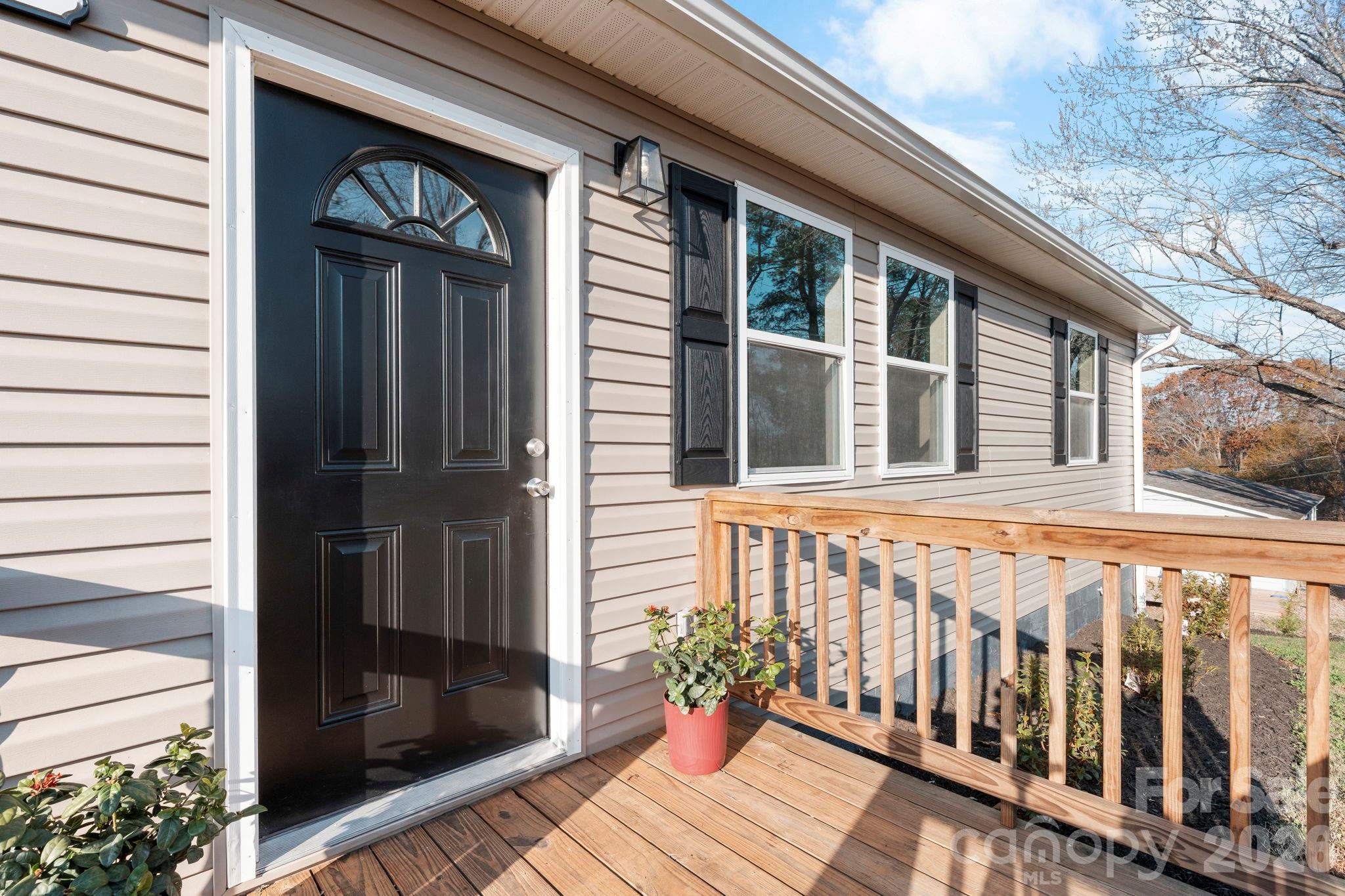 4647 16th Street Drive NE