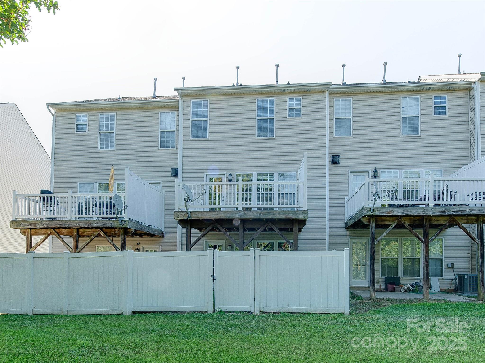 Mallard Glen Village - Residential