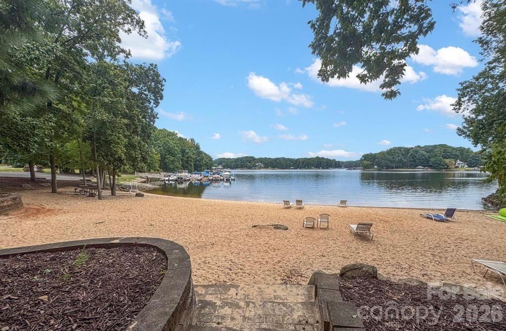 113 Palmer Marsh Place